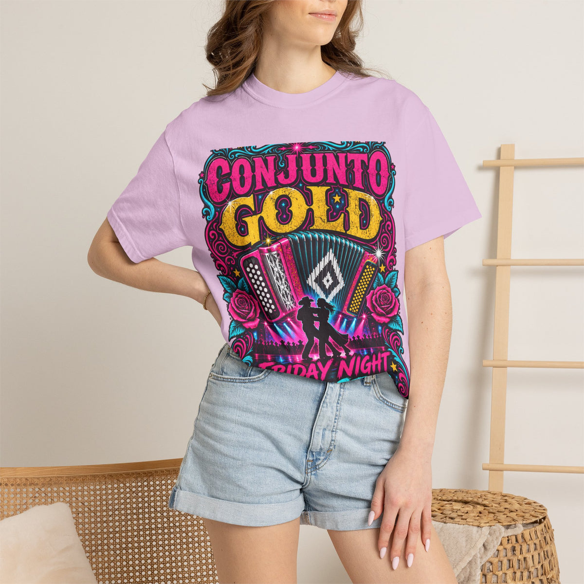Conjunto Gold Friday Night Two-Step Graphic T-Shirt